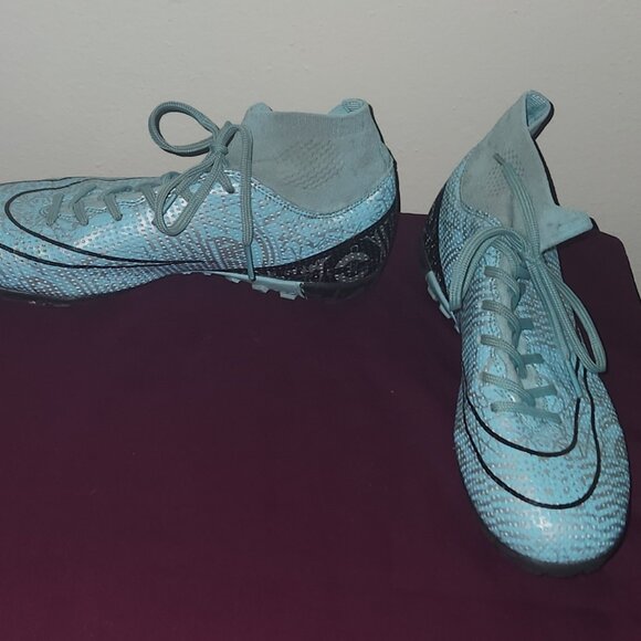 Black & Sky Blue Womens Soccer Cleats Size 8 Women - Picture 3 of 8